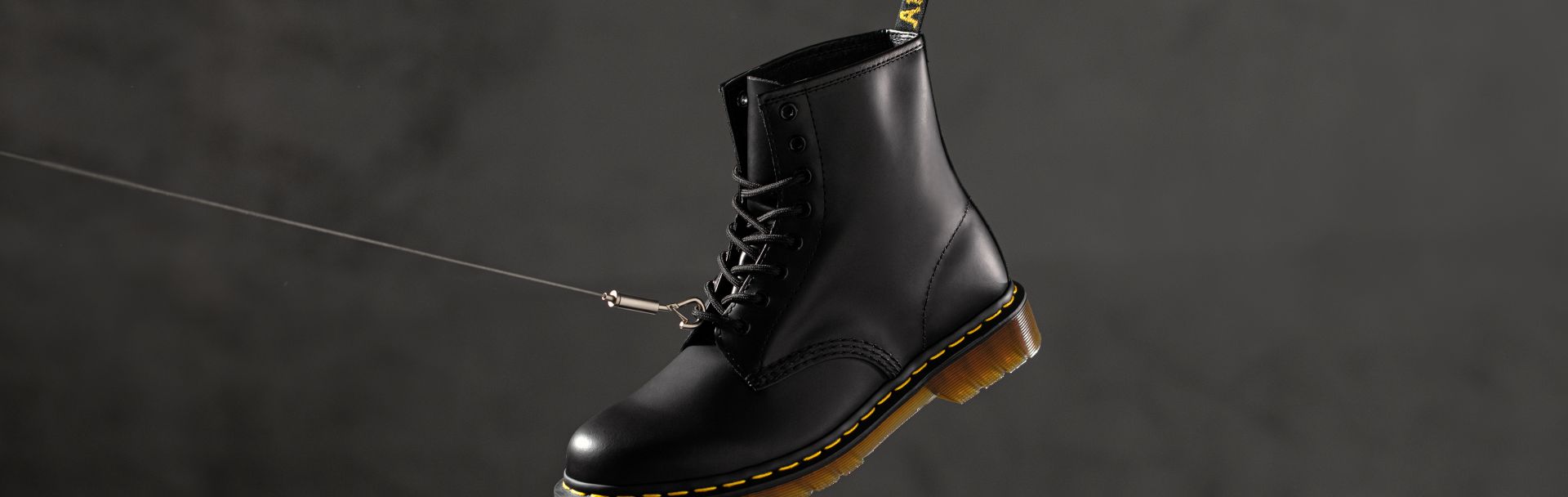 SYN0938_DrMartens_Global_1460_Beauty_Photography-15.jpg